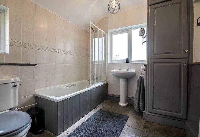 Woodpecker Cottage   Sheepswalk Farm