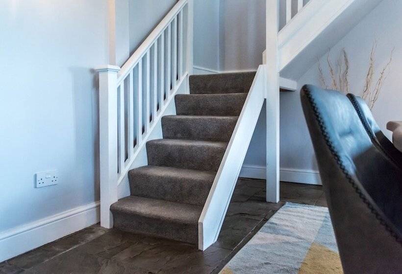 Woodpecker Cottage   Sheepswalk Farm