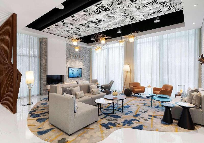 Adagio Premium The Palm