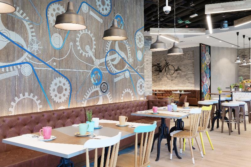 Adagio Premium The Palm