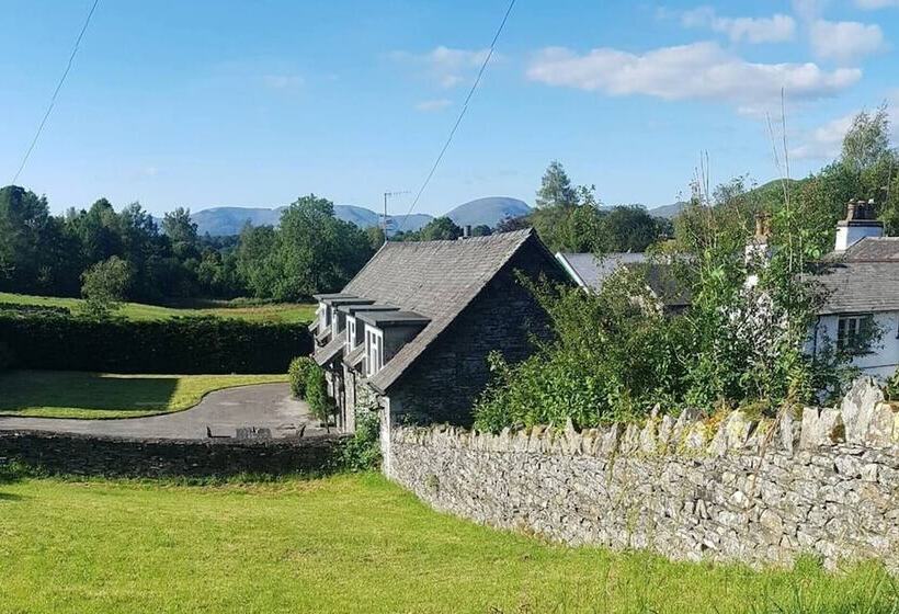 Beautiful 3 Bed Stone Barn In Idyllic Hawkshead