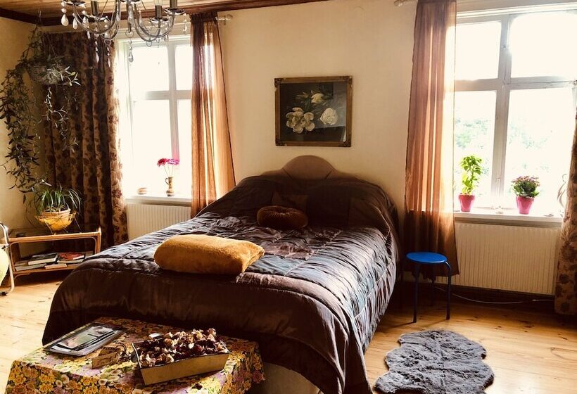 Captivating 1bed Studio