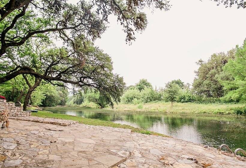 Frio River Cabins