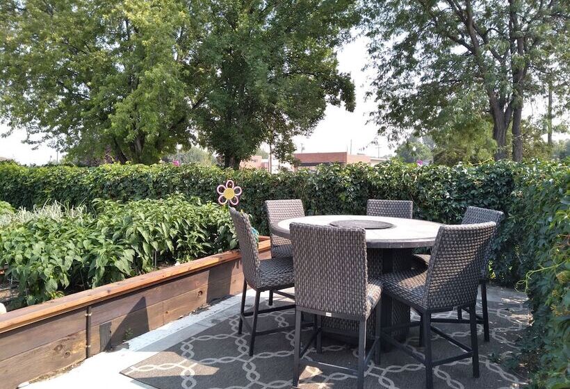 Horseshoe Bend Motel