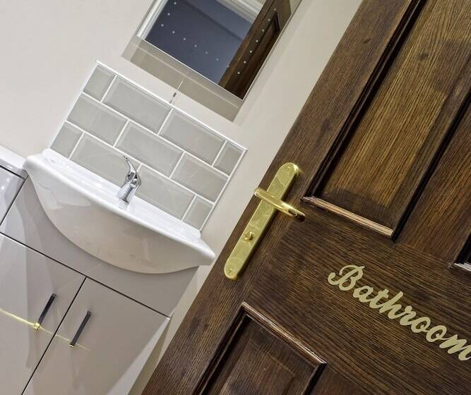 Хостел Hanbury Turn