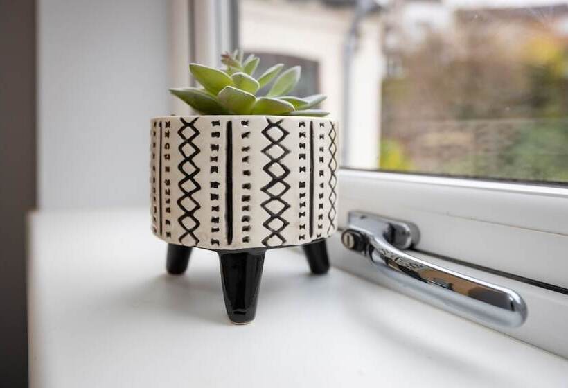 Bondgate Hotel East Midlands Airport