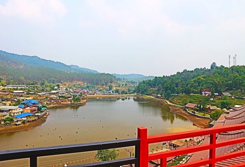 בית מלון כפרי Chasa Rakthai Resort