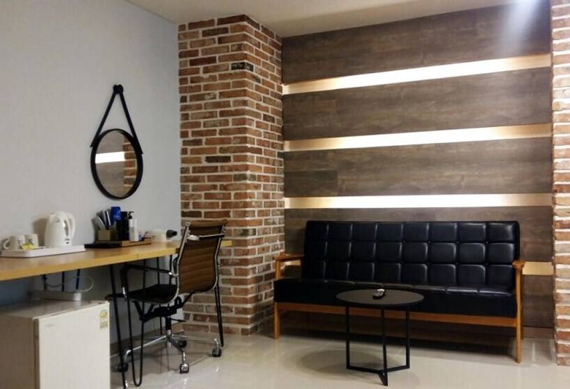 בית מלון כפרי Donghae Picaso