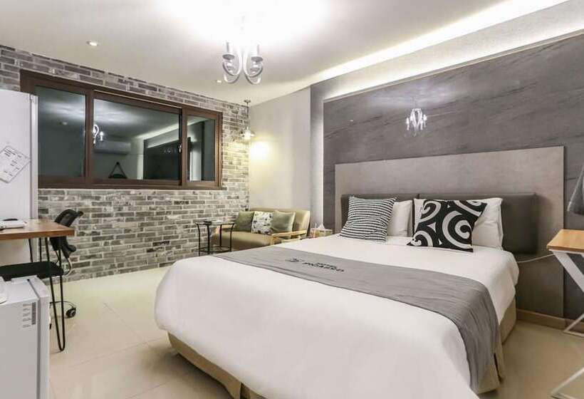 בית מלון כפרי Donghae Picaso