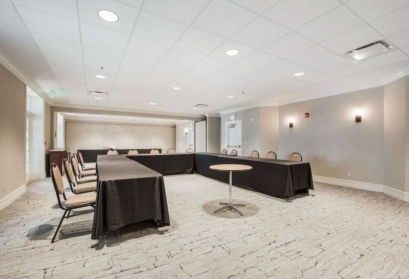 Heidel House Hotel And Conference Center, Ascend Hotel Collection