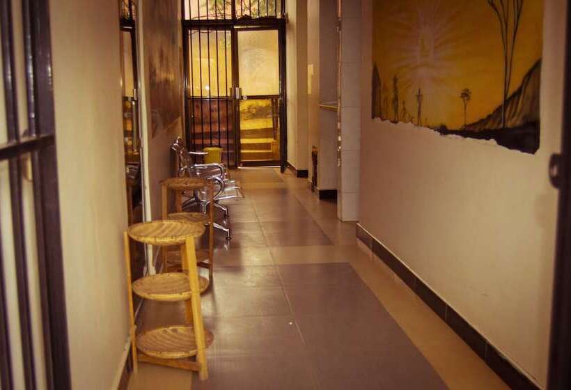 酒店 Kilimanjaro Palace