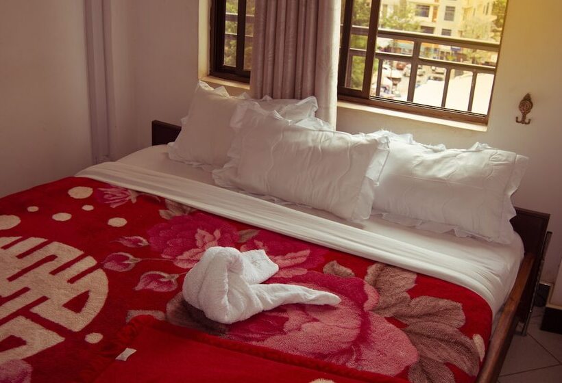 酒店 Kilimanjaro Palace