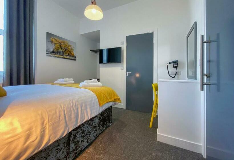 Отель Piccadilly By Pureserviced