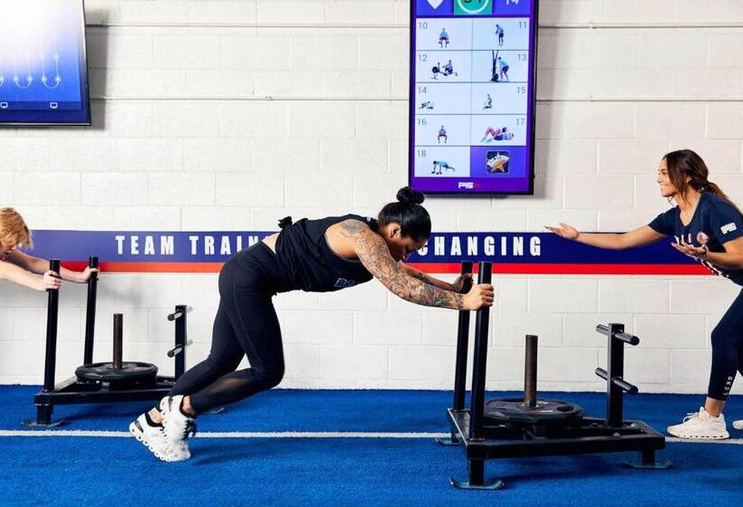 The Goodtime Hotel, Miami Beach A Tribute Portfolio