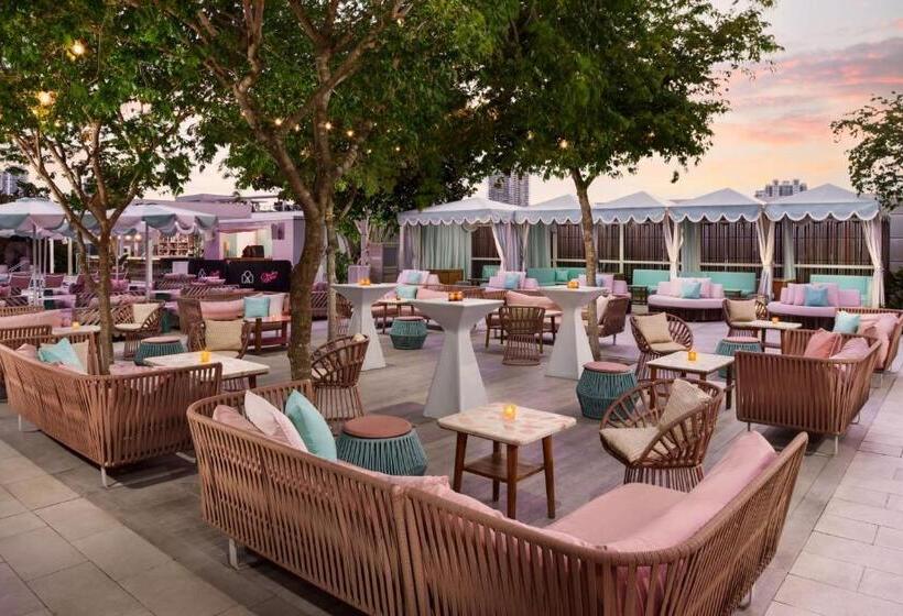 The Goodtime Hotel, Miami Beach A Tribute Portfolio