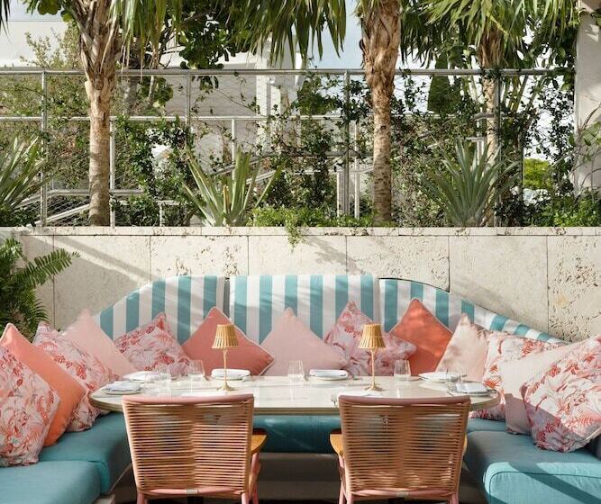 The Goodtime Hotel, Miami Beach A Tribute Portfolio