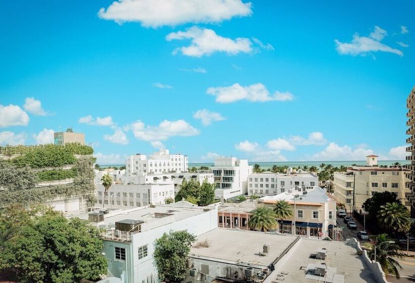 The Goodtime Hotel, Miami Beach A Tribute Portfolio