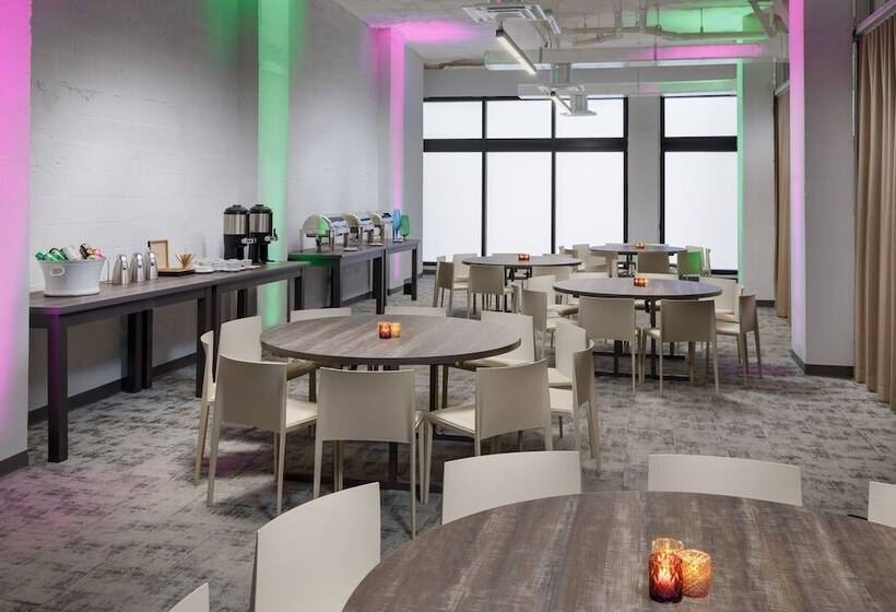 The Goodtime Hotel, Miami Beach A Tribute Portfolio