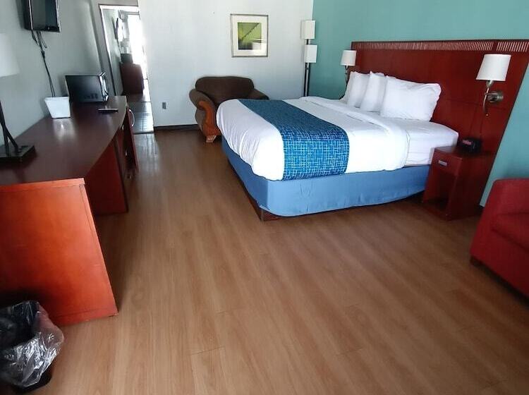 فندق Travelodge By Wyndham Petersburg