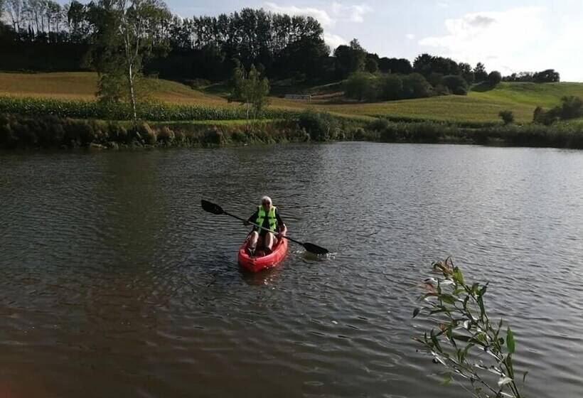 ホテル Tumbling Tom Double And Two Singles