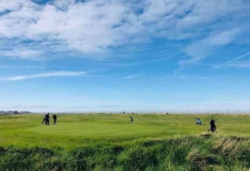 Lovely 2 Bed Static Caravan In Rhyl