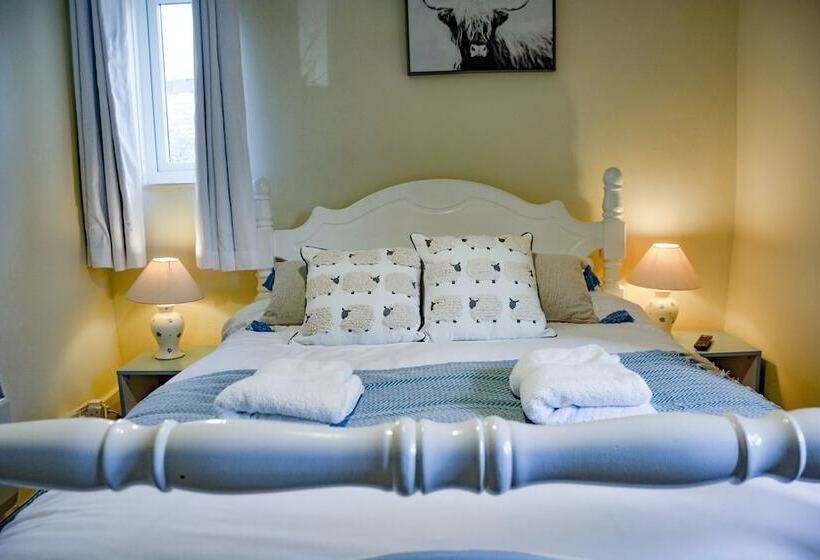 Lower Trengale Farm Holiday Cottages