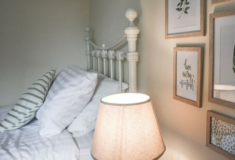 Lower Trengale Farm Holiday Cottages