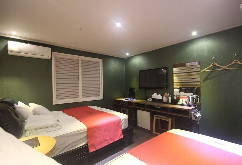 مُتل Busan Deokcheon Coco