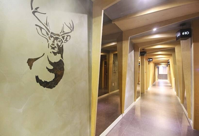 מוטל Gimhae Buwondong Cloud Nine