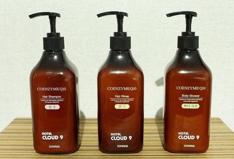 מוטל Gimhae Buwondong Cloud Nine