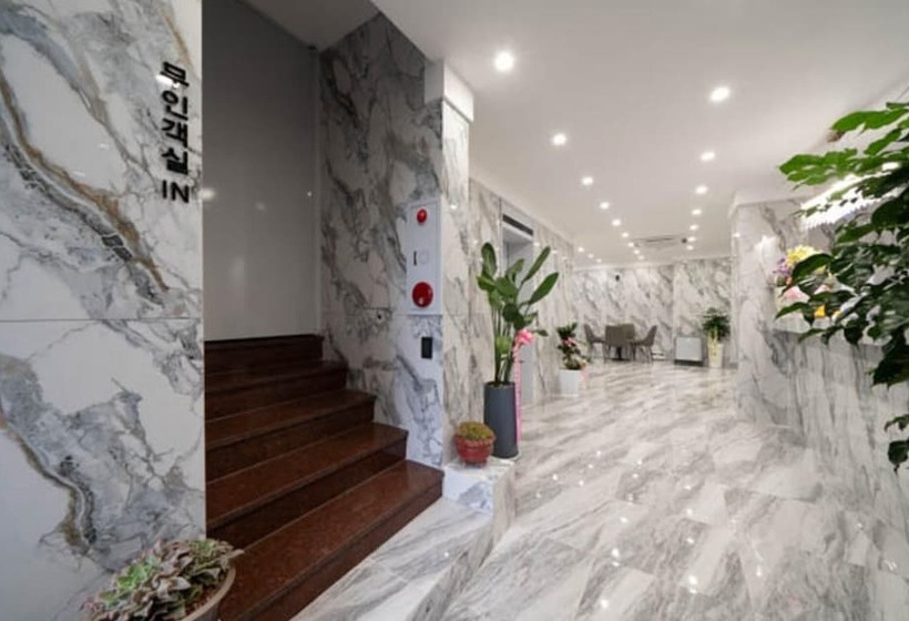 מוטל Gimhae Samgye Hotel Next