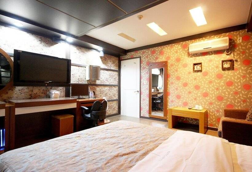 فندق على الطريق Gunsan Oh My