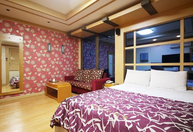 מוטל Gunsan Oh My