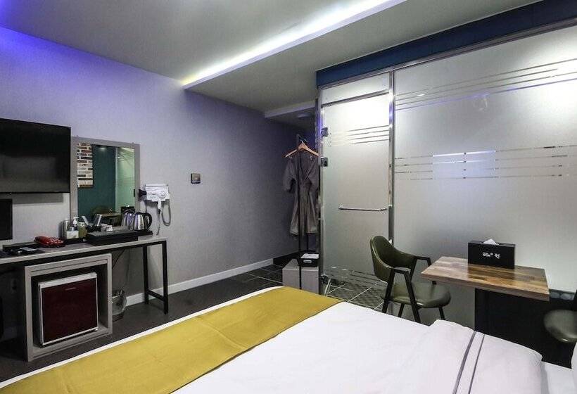 汽车旅馆  Gunsan Win