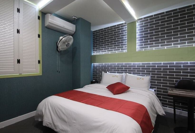 汽车旅馆  Gunsan Win