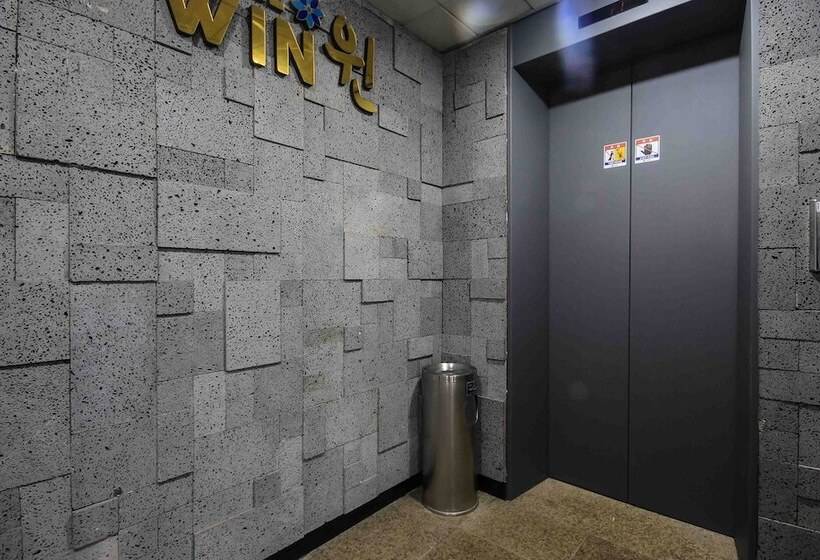 汽车旅馆  Gunsan Win