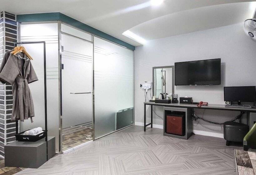 汽车旅馆  Gunsan Win