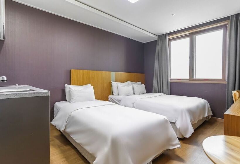 מוטל Hongcheon Hwayanggang