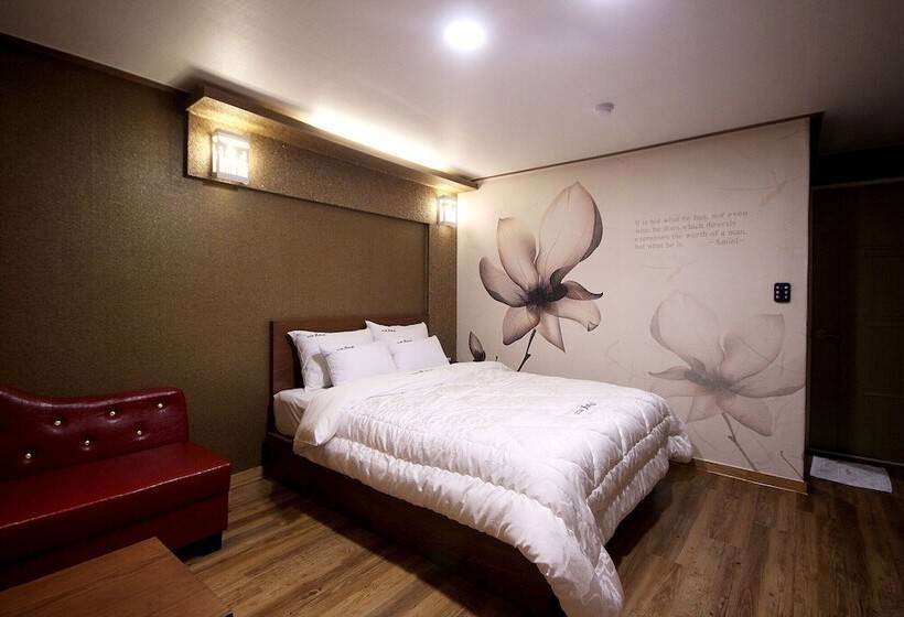 Мотель Iksan Hotel Iksan