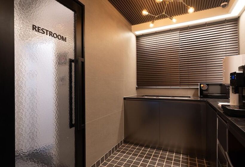 מוטל Seongnam Dk