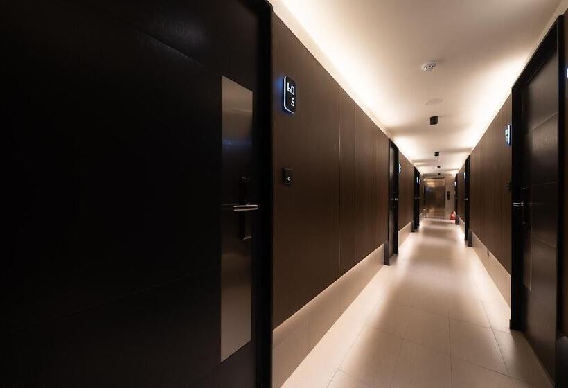 מוטל Seongnam Dk