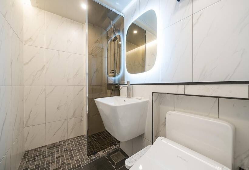 מוטל Seongnam Dk