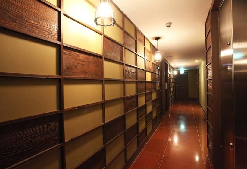 מוטל Suwon Station Myeongjak