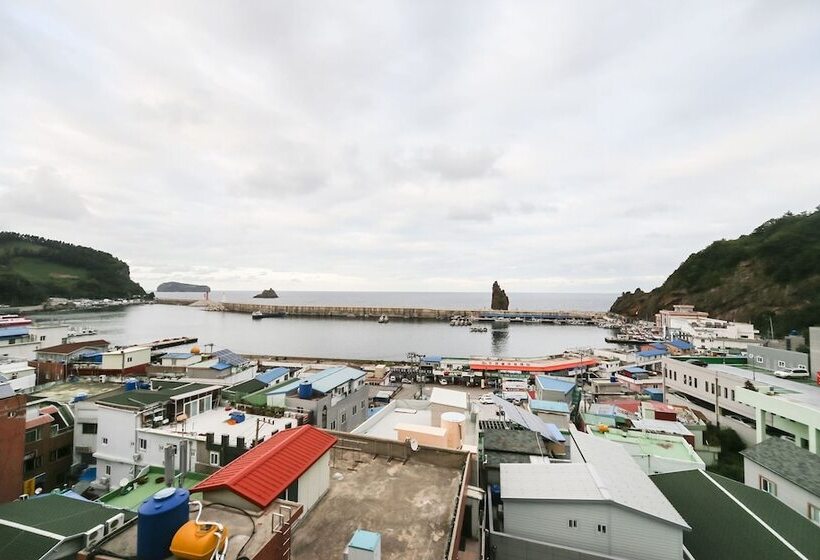 Motel Ulleung With Ulleung