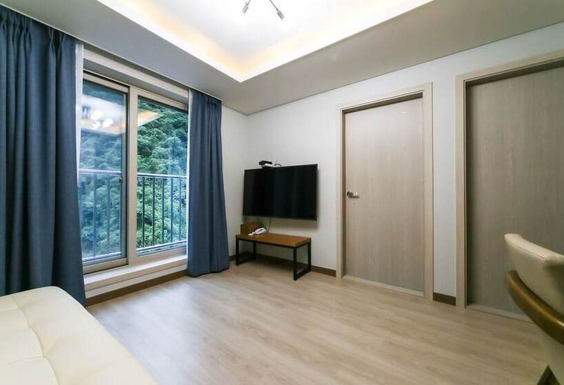 Motel Ulleung With Ulleung