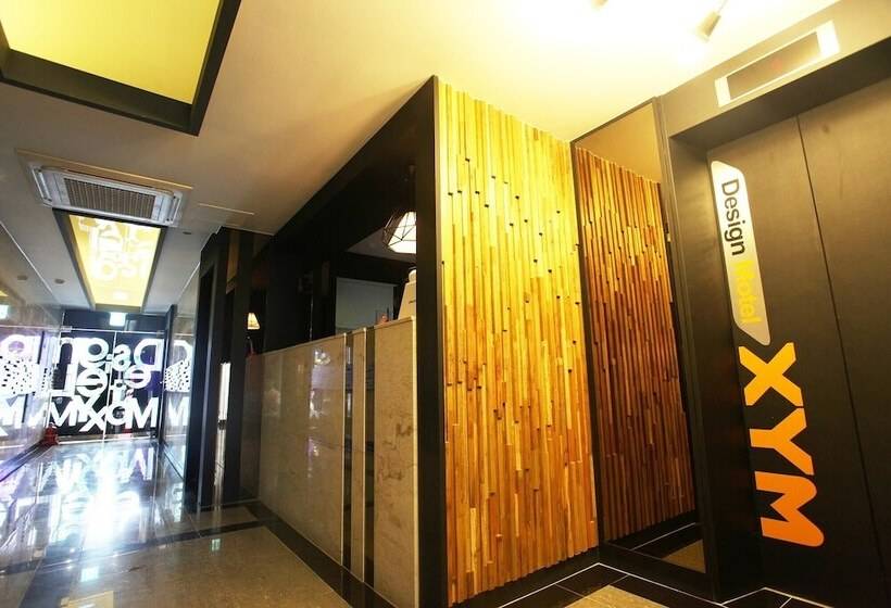 מוטל Wolgot Design Hotel Xym