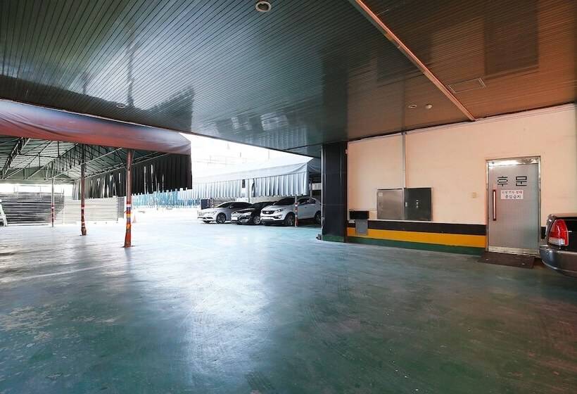 Nonsan Titanic Motel