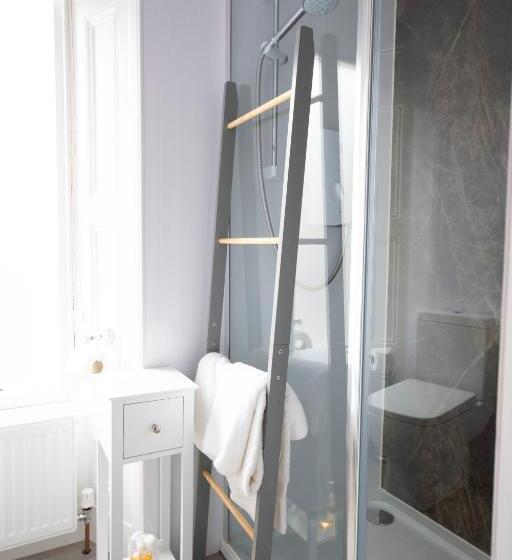 膳宿费 Annandale Guest House