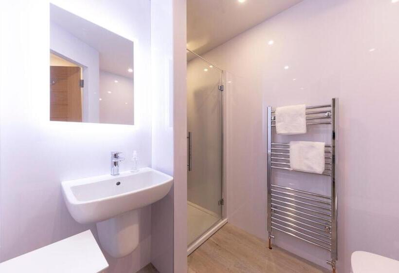 膳宿费 Annandale Guest House