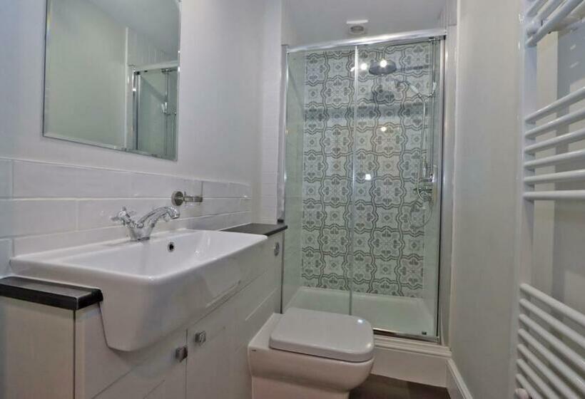 بنسيون No.31 Castle Gate